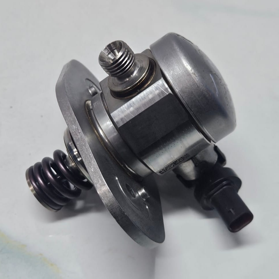 2020 BMW 750i xDrive G14 N63 High Pressure Fuel Pump 8648177 OEM USED