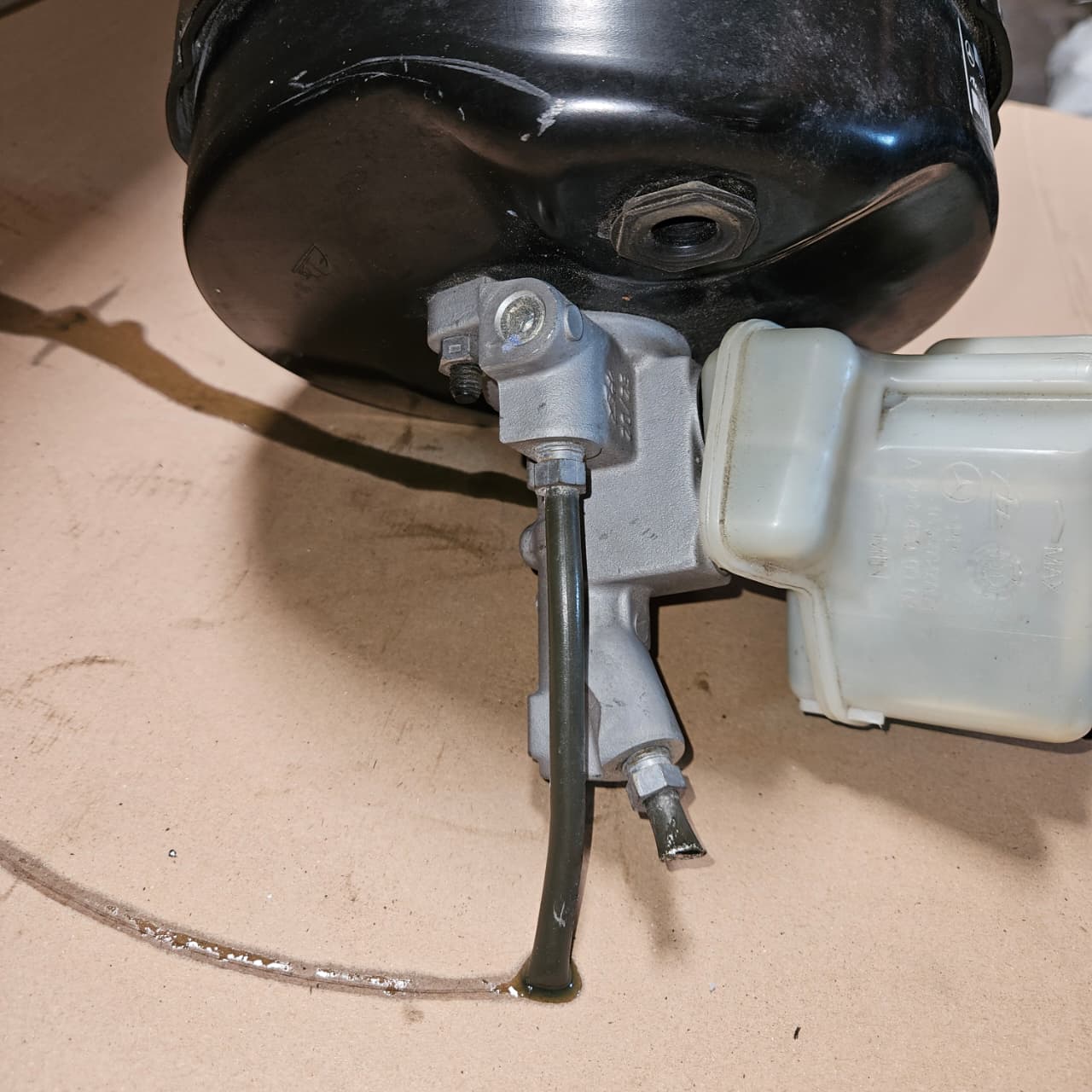 Mercedes-Benz C-Class Brake Booster A2044301130 C-Class W204 and E-Class A207