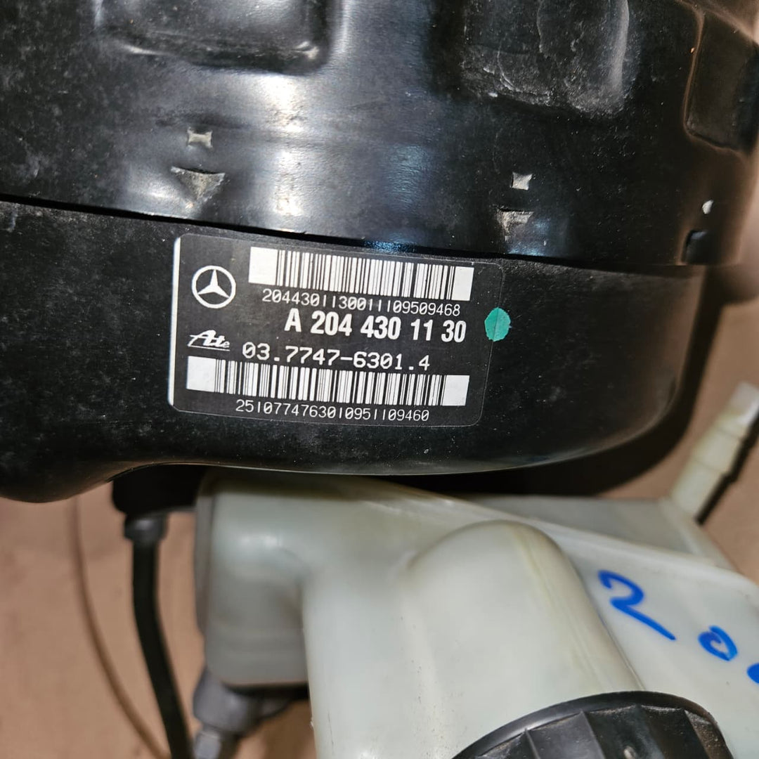 Mercedes-Benz C-Class Brake Booster A2044301130 C-Class W204 and E-Class A207