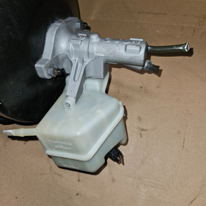 Mercedes-Benz C-Class Brake Booster A2044301130 C-Class W204 and E-Class A207
