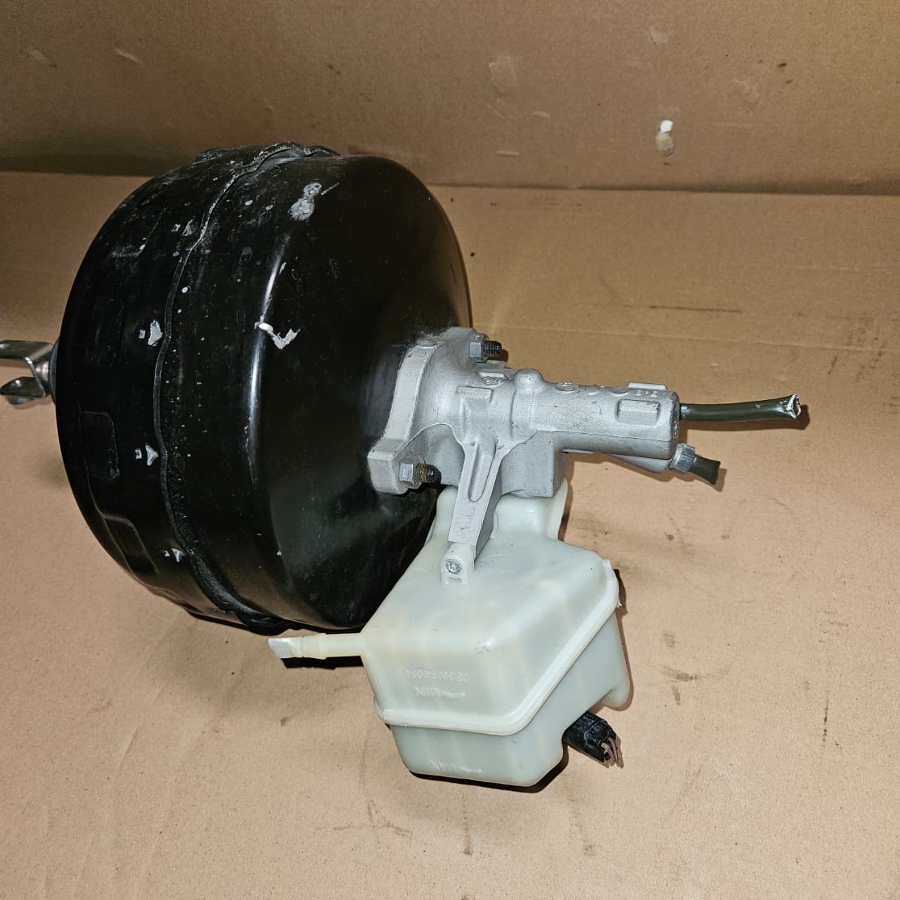 Mercedes-Benz C-Class Brake Booster A2044301130 C-Class W204 and E-Class A207