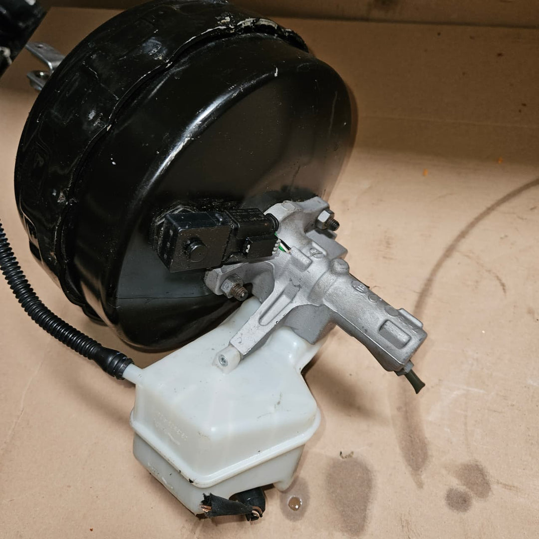 Mercedes-Benz C-Class Brake Booster A2044303630 W204 OEM
