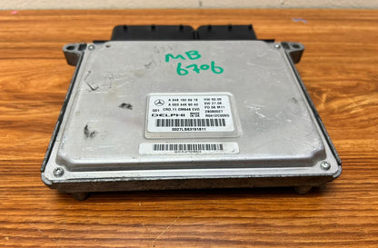 Mercedes-Benz E220 Engine Control Unit ECU A6461509978 E-Class W211 OEM