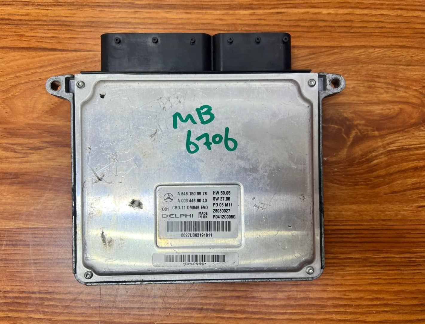Mercedes-Benz E220 Engine Control Unit ECU A6461509978 E-Class W211 OEM