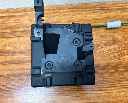 2014-2017 Mercedes-Benz S550 Vacuum Air Tank A2228050019 S-Class W222 V222 S63 AMG OEM