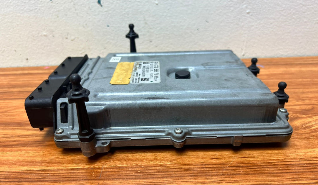 Mercedes-Benz GLE-Class W166 ECU ECM A2769007300 Engine Control Module OEM