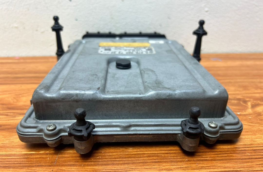 Mercedes-Benz GLE-Class W166 ECU ECM A2769007300 Engine Control Module OEM