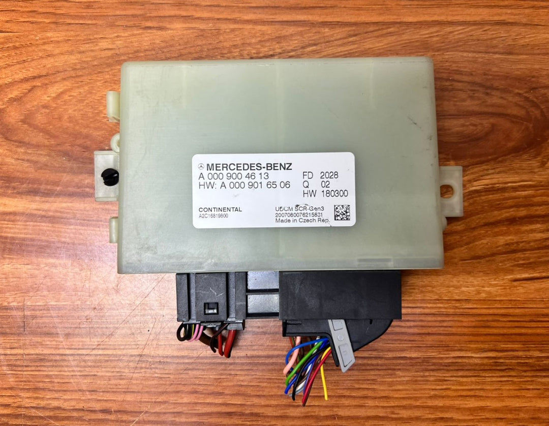 Mercedes-Benz AdBlue Control Unit A0009004613 W177 GLC X253 GLE OEM