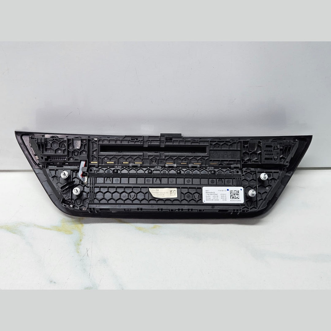 2017-18 BMW 540i G30 G31 Front Dash AC Heater Climate Control Unit Panel 6834429 OEM USED