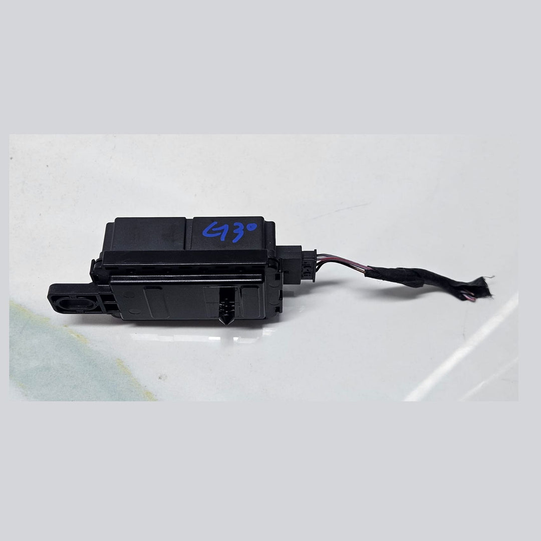 2017-2020 BMW 530i G30 G31 G11 G12 Radio Remote Control Receiver 6810213 OEM USED