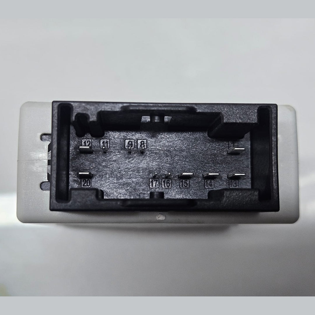 BMW G30 G31 Steering Column Control Unit 6885215 OEM USED