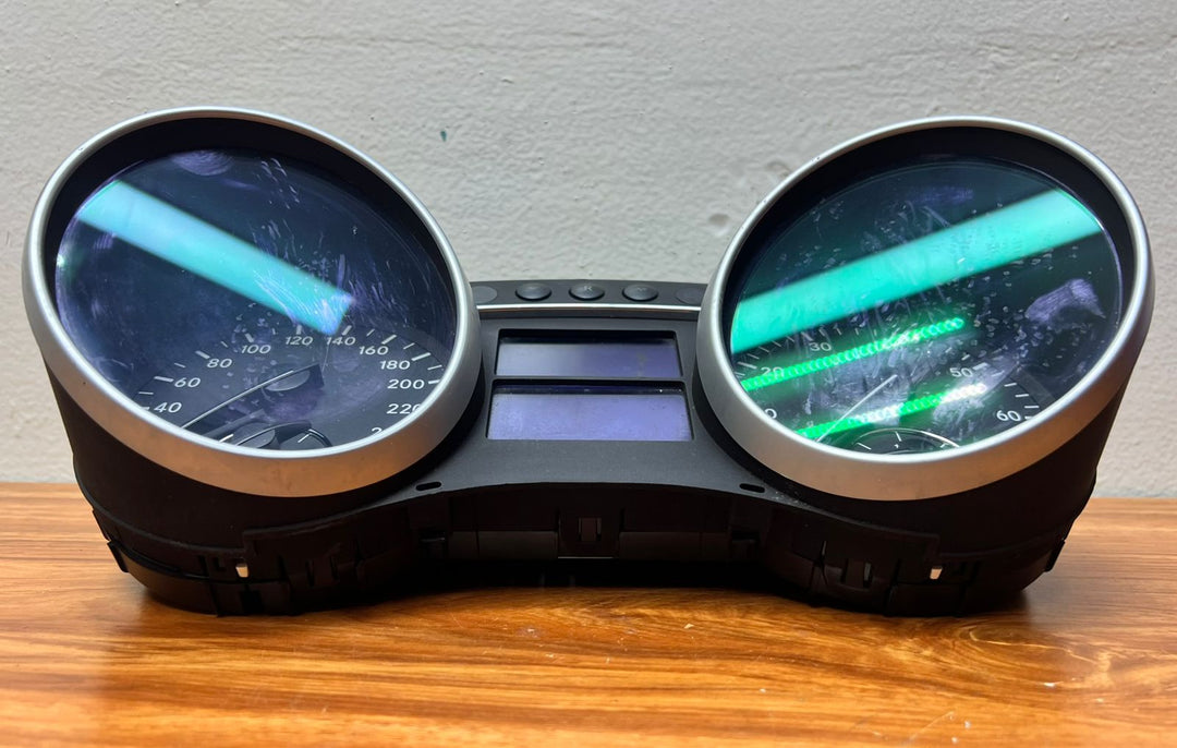 Mercedes-Benz ML-Class Speedometer Instrument Cluster A1645403947 W164 ML GL OEM
