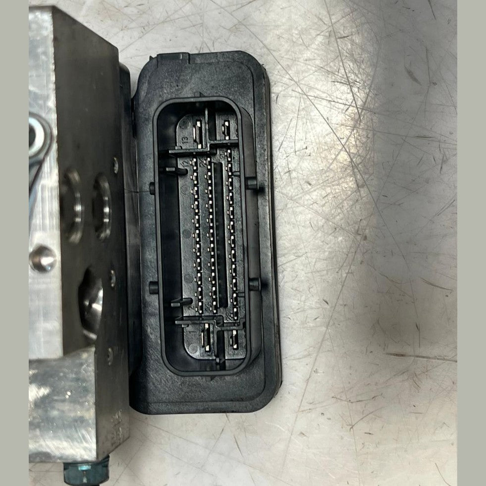 2010–2016 BMW 535i F07 xDrive DSC ABS Pump Control Module (6853400) – OEM