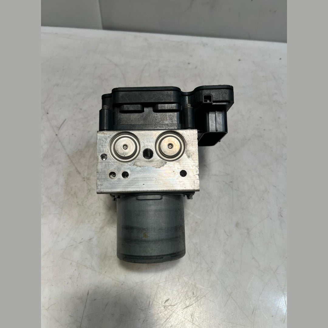2010–2016 BMW 535i F07 xDrive DSC ABS Pump Control Module (6853400) – OEM