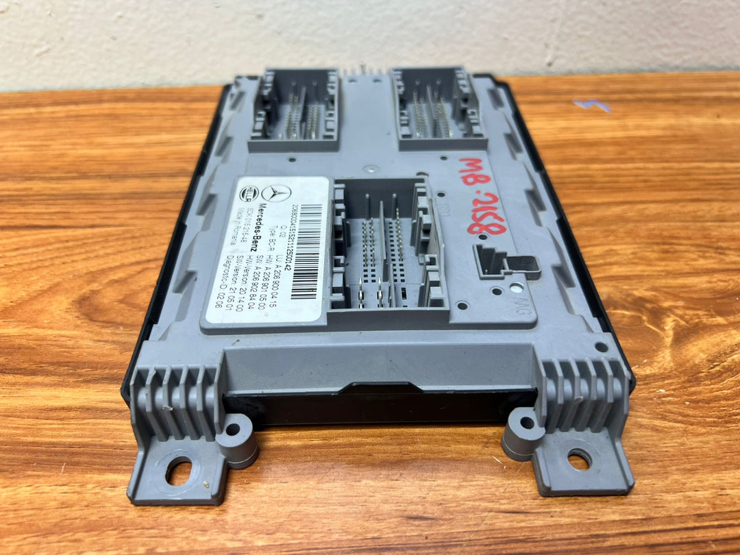2022-2023 Mercedes-Benz C300 SAM Body Control Module A2069000415 W206 OEM