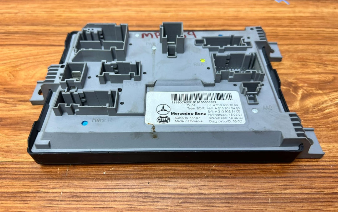 Mercedes-Benz E220 SAM Body Control Module A2139007009 E-Class W213 OEM