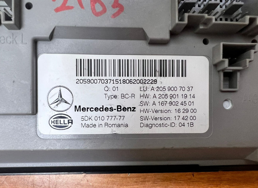 Mercedes-Benz Rear SAM Control Unit A2059007037 C-Class W205 OEM
