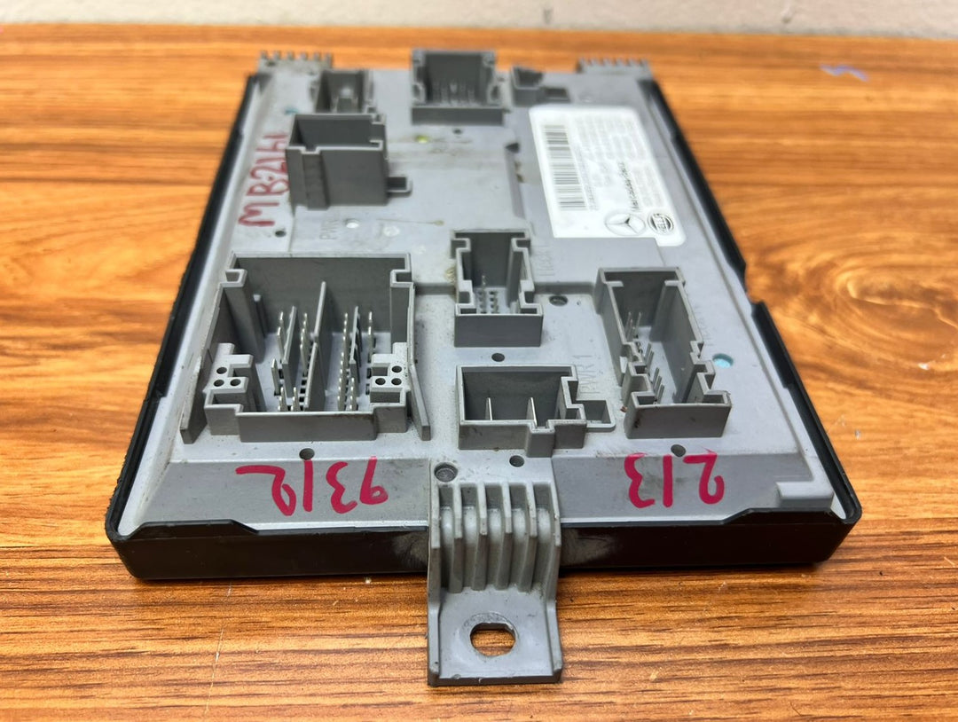 Mercedes-Benz E350 SAM Control Unit A2139009312 E-Class W213 OEM