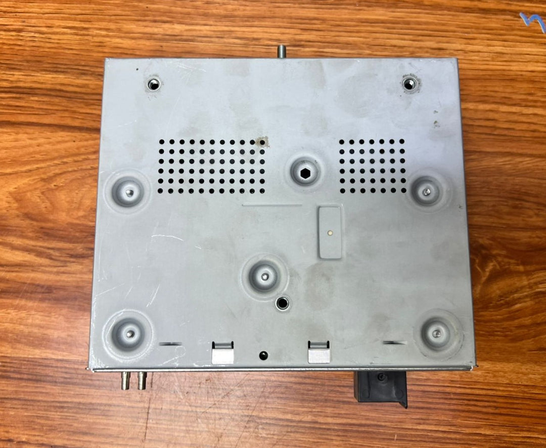 Mercedes-Benz Digital Audio Tuner Control Module A2229002710 W222 W292 GLE OEM