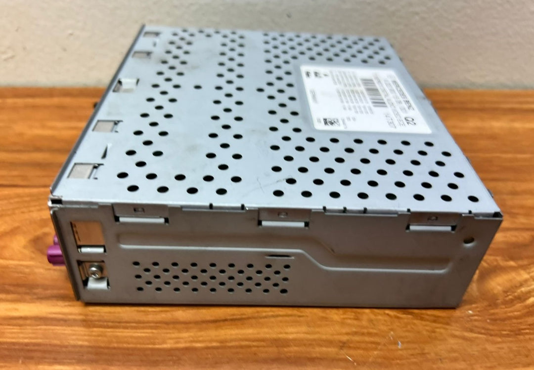 Mercedes-Benz S-Class Radio Tuner Control Unit A2229001508 W222 OEM