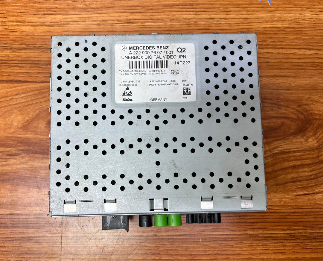 2014 Mercedes-Benz S550 Digital Tuner Control Unit A2229007607 S-Class W222 OEM