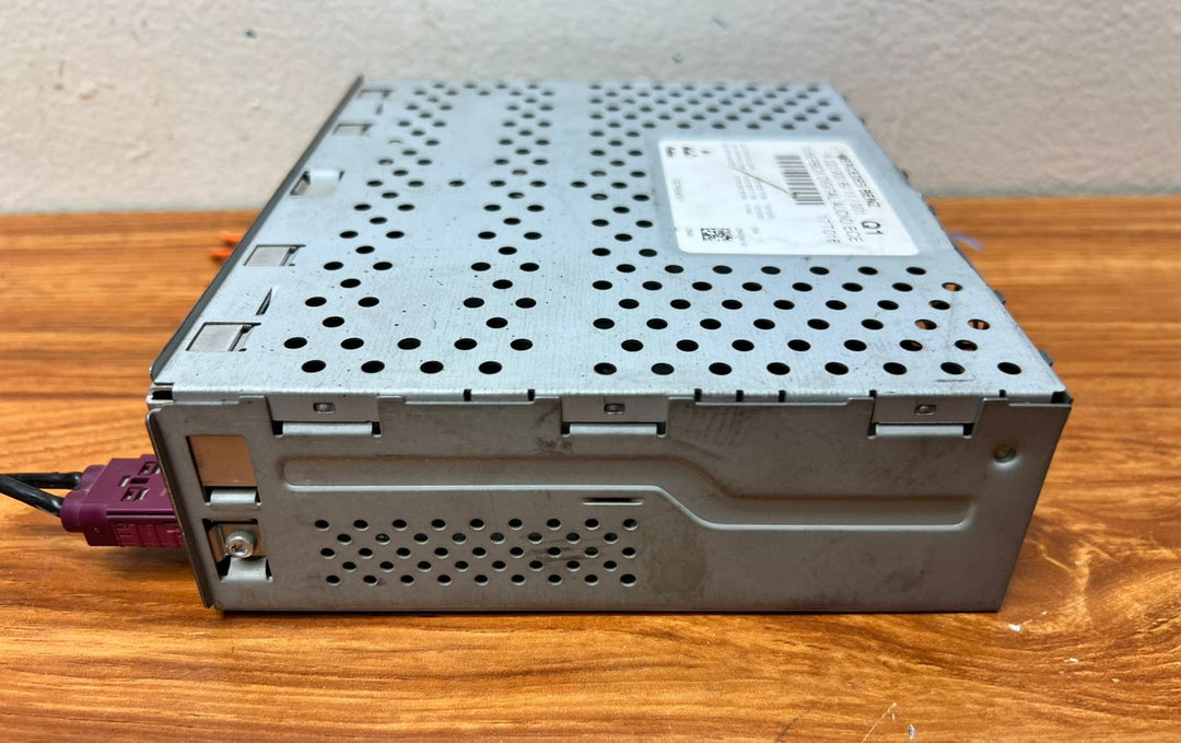 Mercedes-Benz GLC Digital Audio Tuner Box A2229008911 W253 X253 C253 OEM