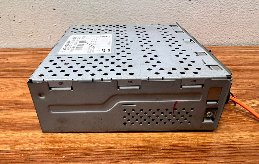 Mercedes-Benz GLC Digital Audio Tuner Box A2229008911 W253 X253 C253 OEM
