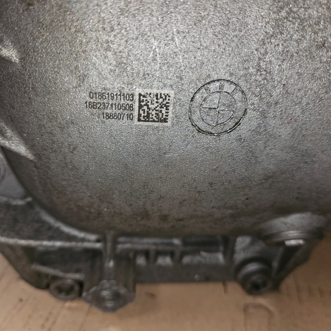 OEM BMW 740 Series G11 G12 Rear Axle Differential Rear 3.08 8630826