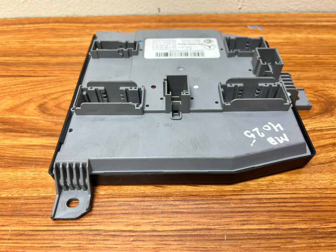 Mercedes-Benz C-Class SAM Electrical Center Control Unit A2059007147 W205 W253 OEM