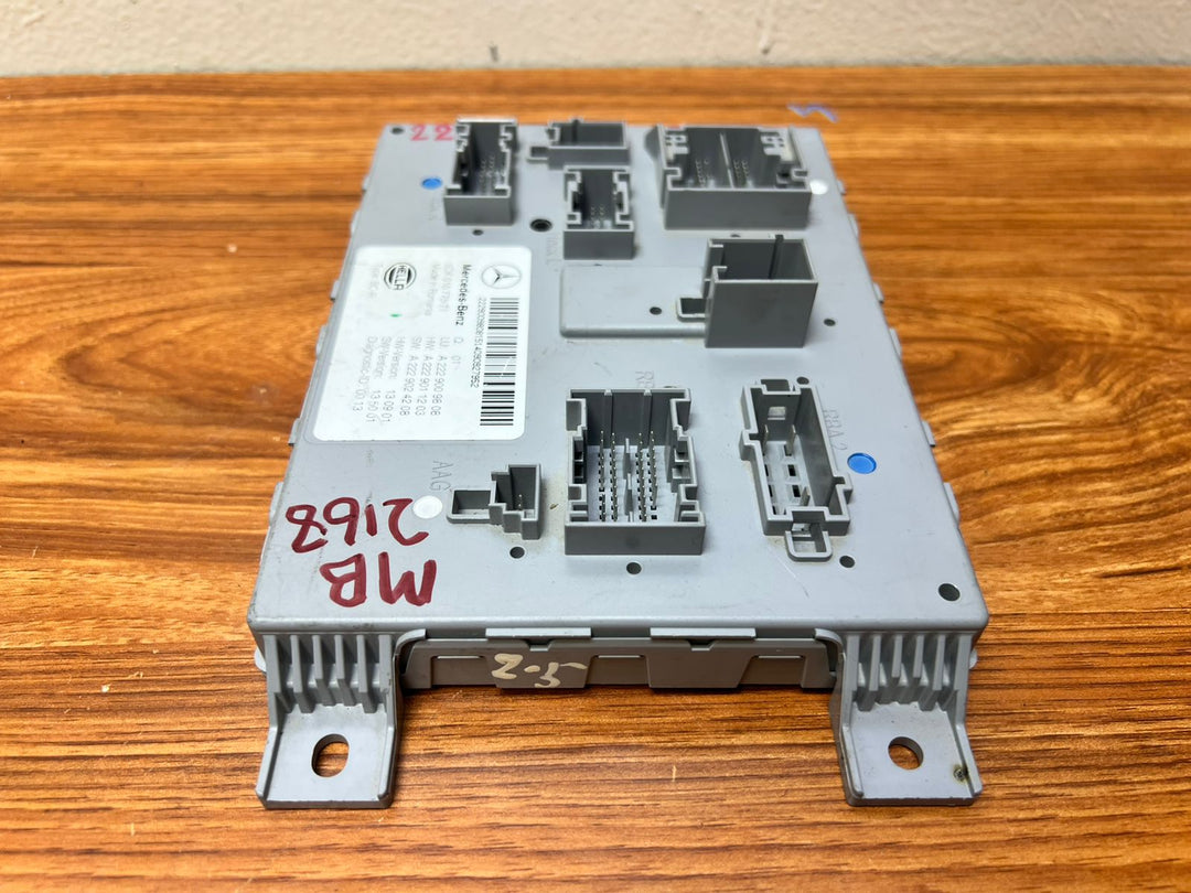Mercedes-Benz Rear Body Control Module A2229009808 C-Class W205 S-Class W222 OEM