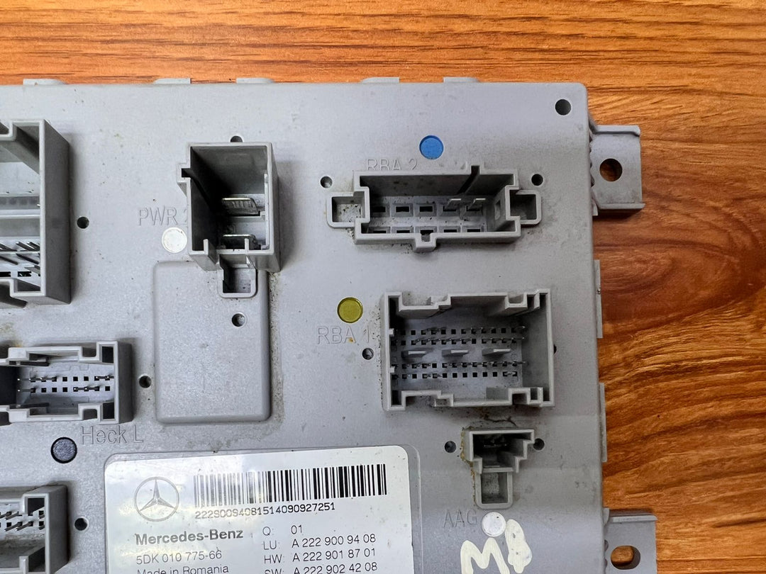 Mercedes-Benz S-Class Rear SAM Body Control Module A2229009408 W222 OEM