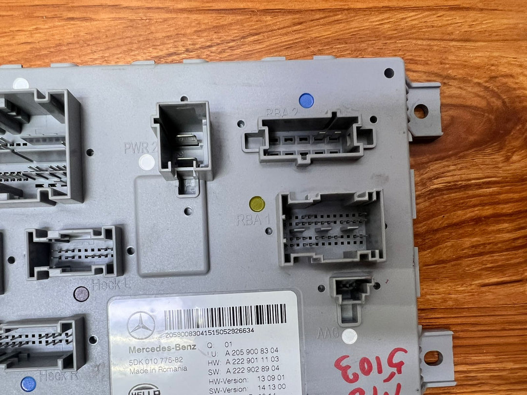 2014-2020 Mercedes-Benz C200 Rear SAM Body Control Module A2059008304 W205 OEM