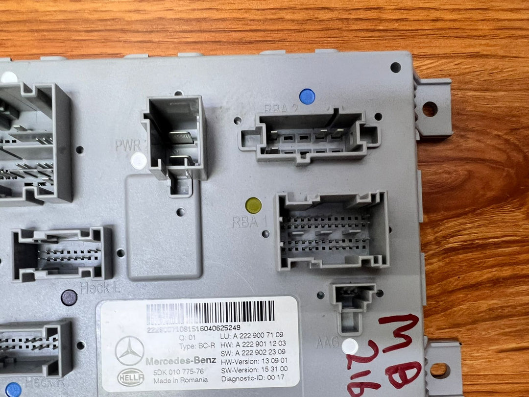 Mercedes-Benz C-Class Rear SAM Body Control Unit A2229007109 W205 OEM