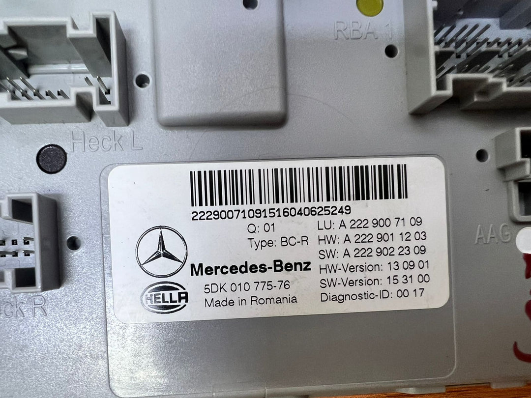Mercedes-Benz C-Class Rear SAM Body Control Unit A2229007109 W205 OEM