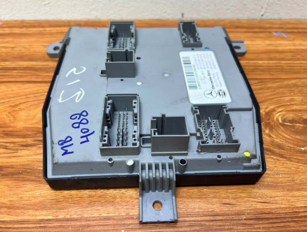 Mercedes-Benz SAM Comfort Control Module A2139003711 E-Class W213 OEM