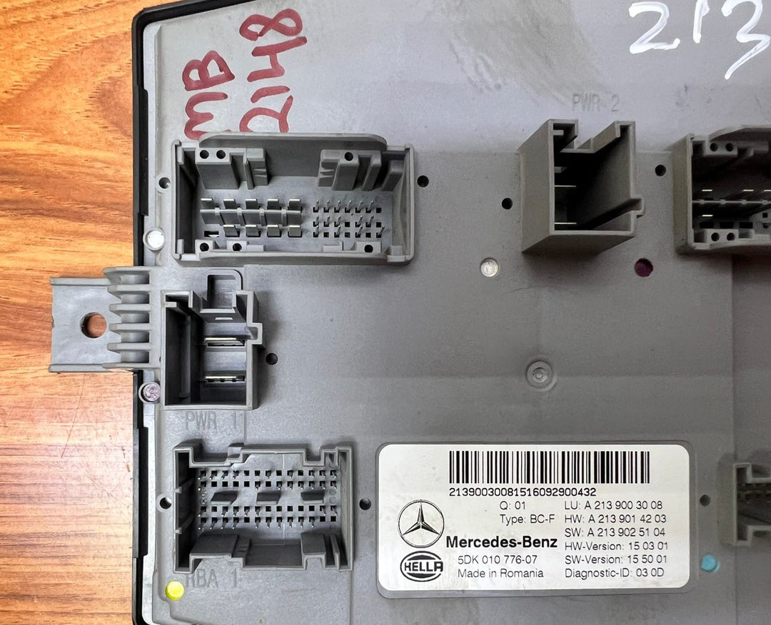 Mercedes-Benz E220d Front SAM Control Unit A2139003008 E-Class W213 OEM