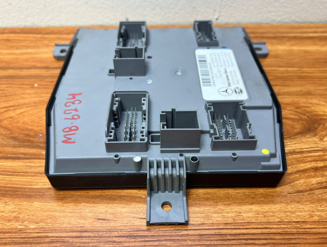 2014-2021 Mercedes-Benz C300 SAM Body Control Module A2059007845 W205 C-Class OEM