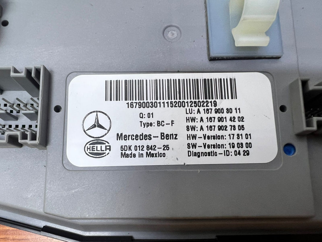 2020-2022 Mercedes-Benz GLS450 Central Body Control Module A1679003011 OEM