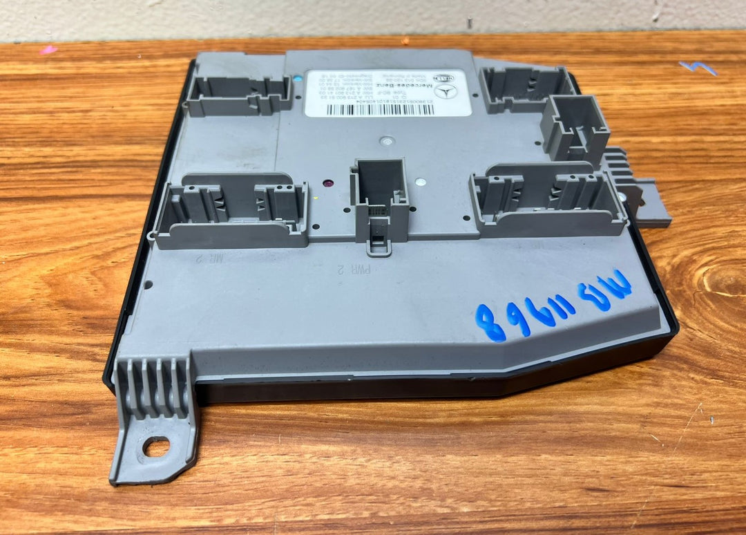 Mercedes-Benz E-Class Body Control Module A2139005123 W213 OEM