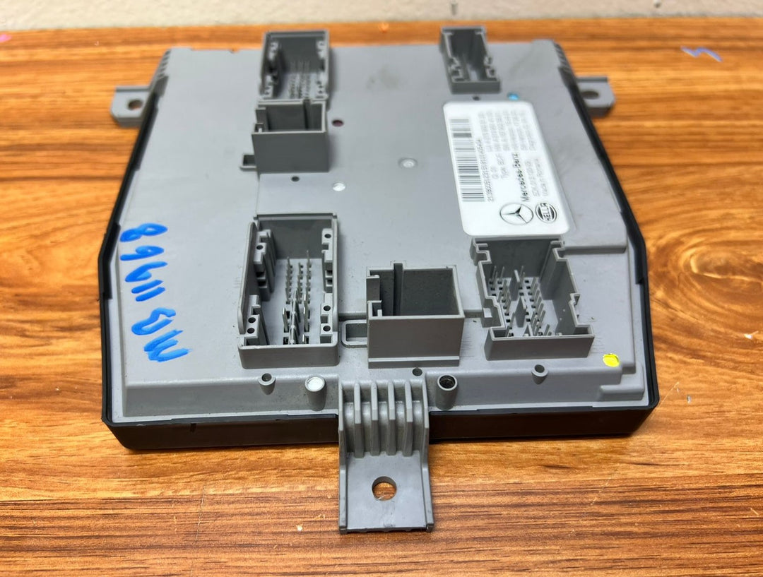 Mercedes-Benz E-Class Body Control Module A2139005123 W213 OEM