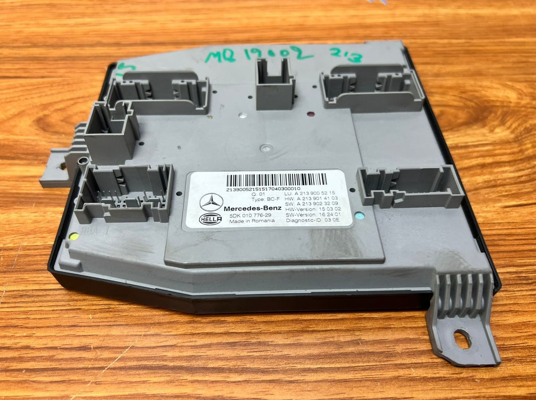2017-2018 Mercedes-Benz E300 E400 Control Unit A2139005215 W213 E-Class OEM
