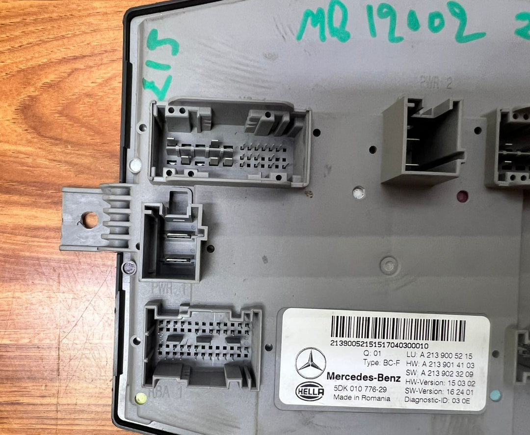 2017-2018 Mercedes-Benz E300 E400 Control Unit A2139005215 W213 E-Class OEM
