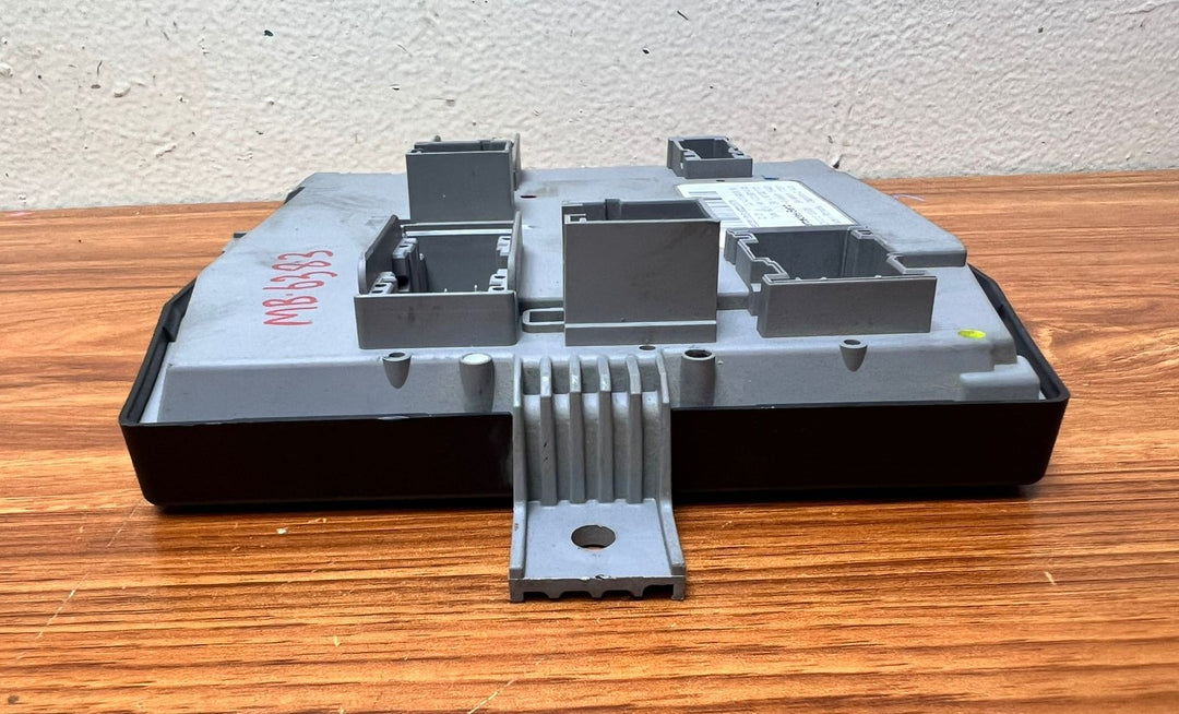Mercedes-Benz E-Class W213 Body Control Module A2139009119 E-Class OEM