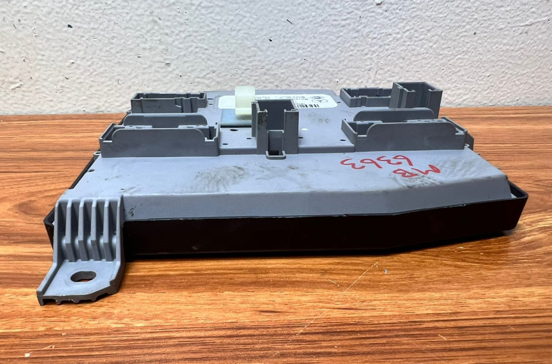 Mercedes-Benz GLE SAM Comfort Control Module A1679007204 W167 GLE OEM