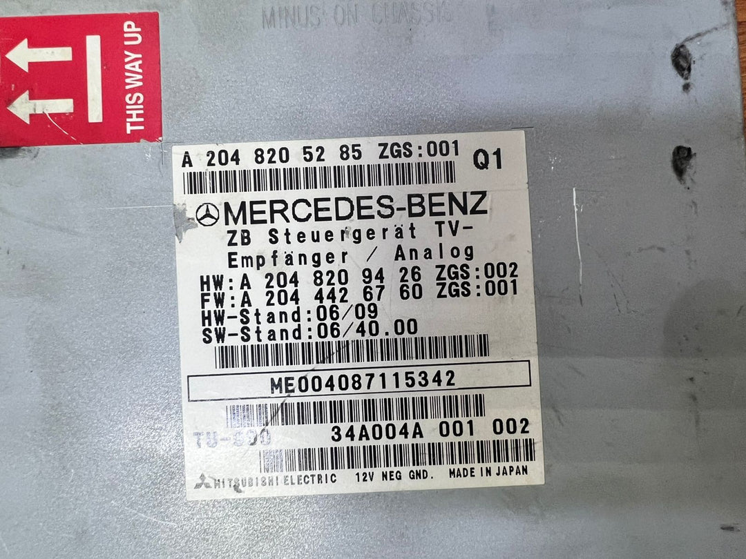 2010-2011 Mercedes-Benz C250 TV Tuner A2048205285 W204 C-Class OEM