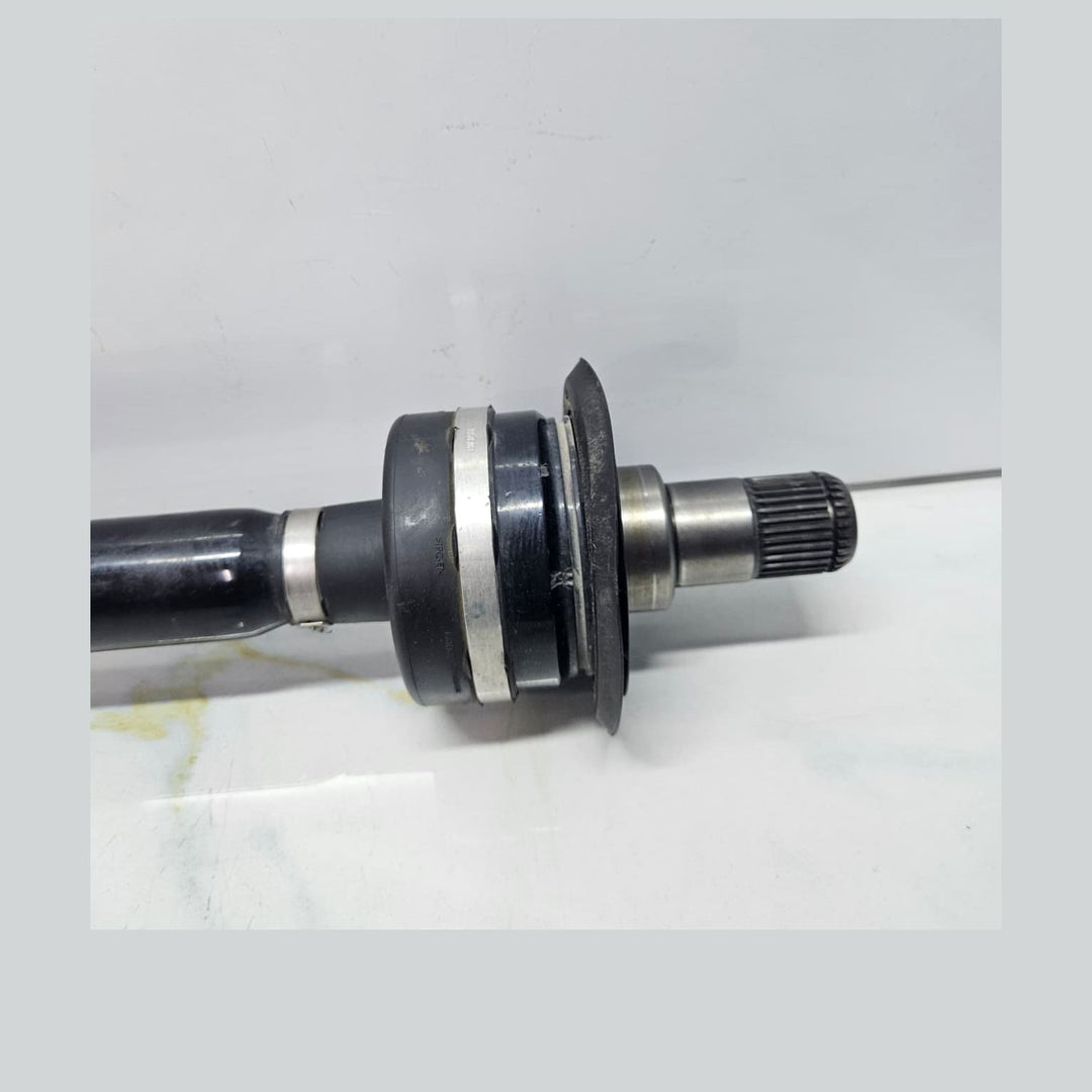 2021-2024 BMW M3 G80 M4 G82 G83 Rear Left Axle Shaft 8089855 7000 KM ECE