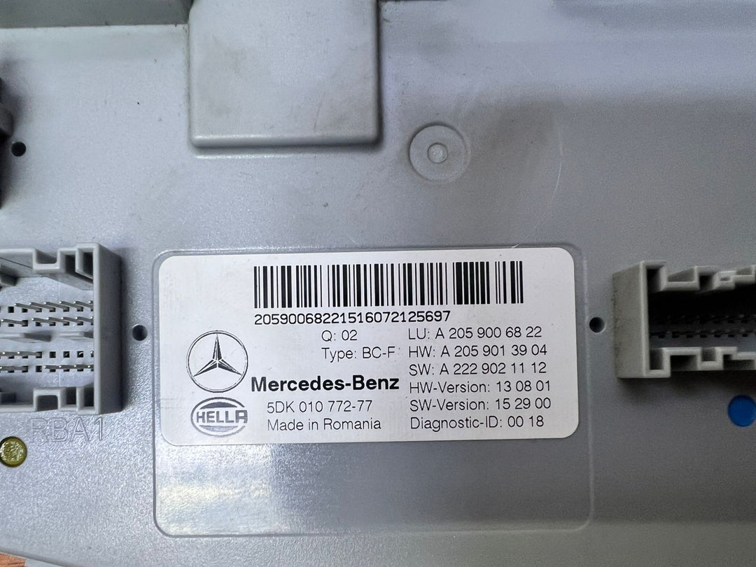 Mercedes-Benz C-Class SAM Body Control Module A2059006822 W205 OEM