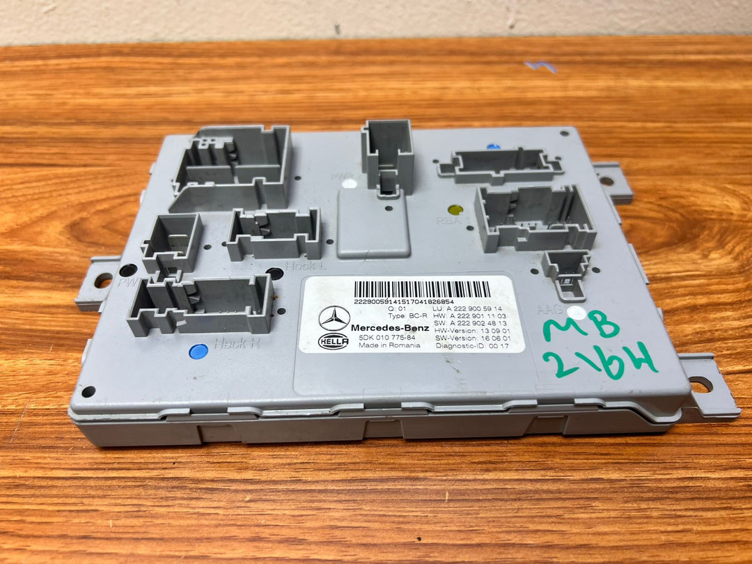 Mercedes-Benz Rear Comfort SAM Body Control Module A2229005914 C-Class W205 OEM
