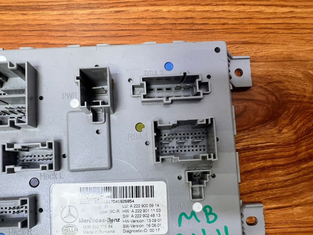 Mercedes-Benz Rear Comfort SAM Body Control Module A2229005914 C-Class W205 OEM