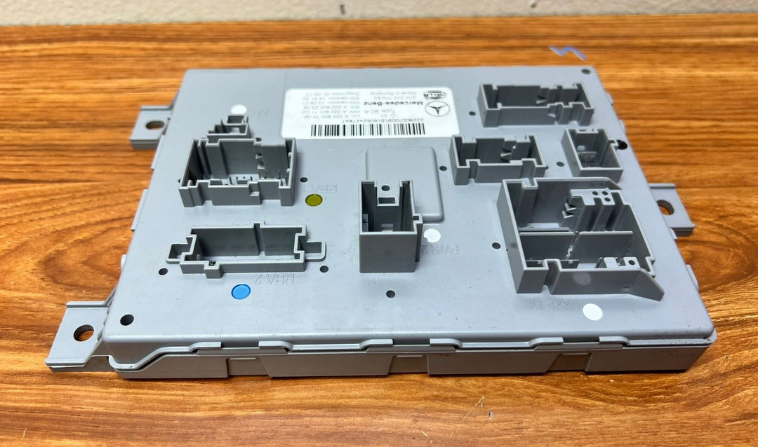 Mercedes-Benz Rear SAM Body Control Module A2229007009 C-Class W205 OEM